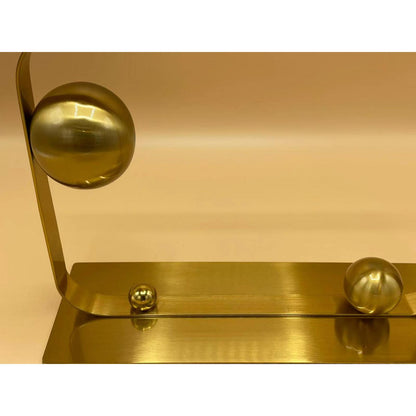 Legering sculptuur Een goud - 28,5 x 10 x 19 cm