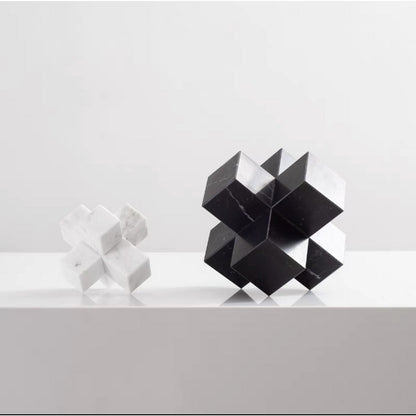 Marmeren kruis Lux zwart - 9 cm