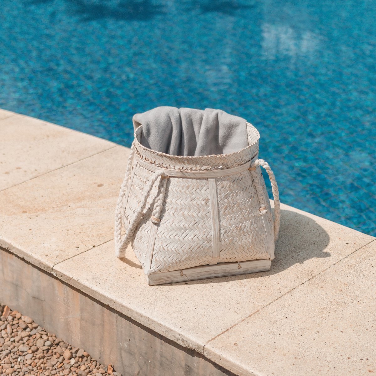 Mand Biku Bamboe Wit Rond