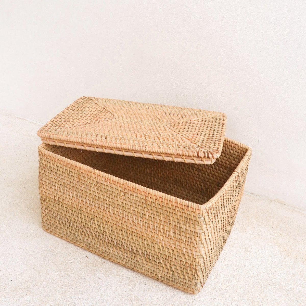 Plankmand Graha Rotan Beige met Deksel (2 maten)