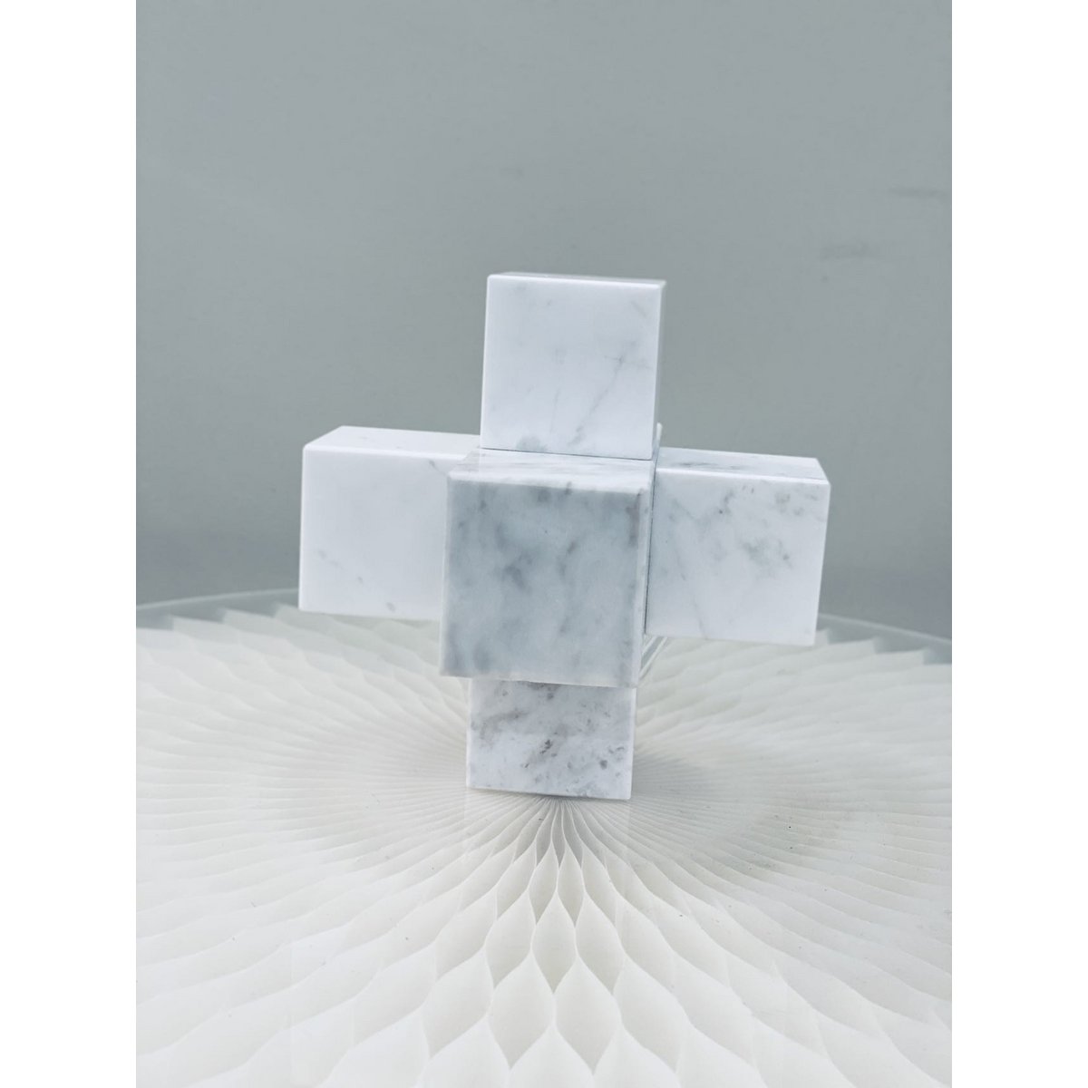 Marmeren kruis Groot wit - 15 cm
