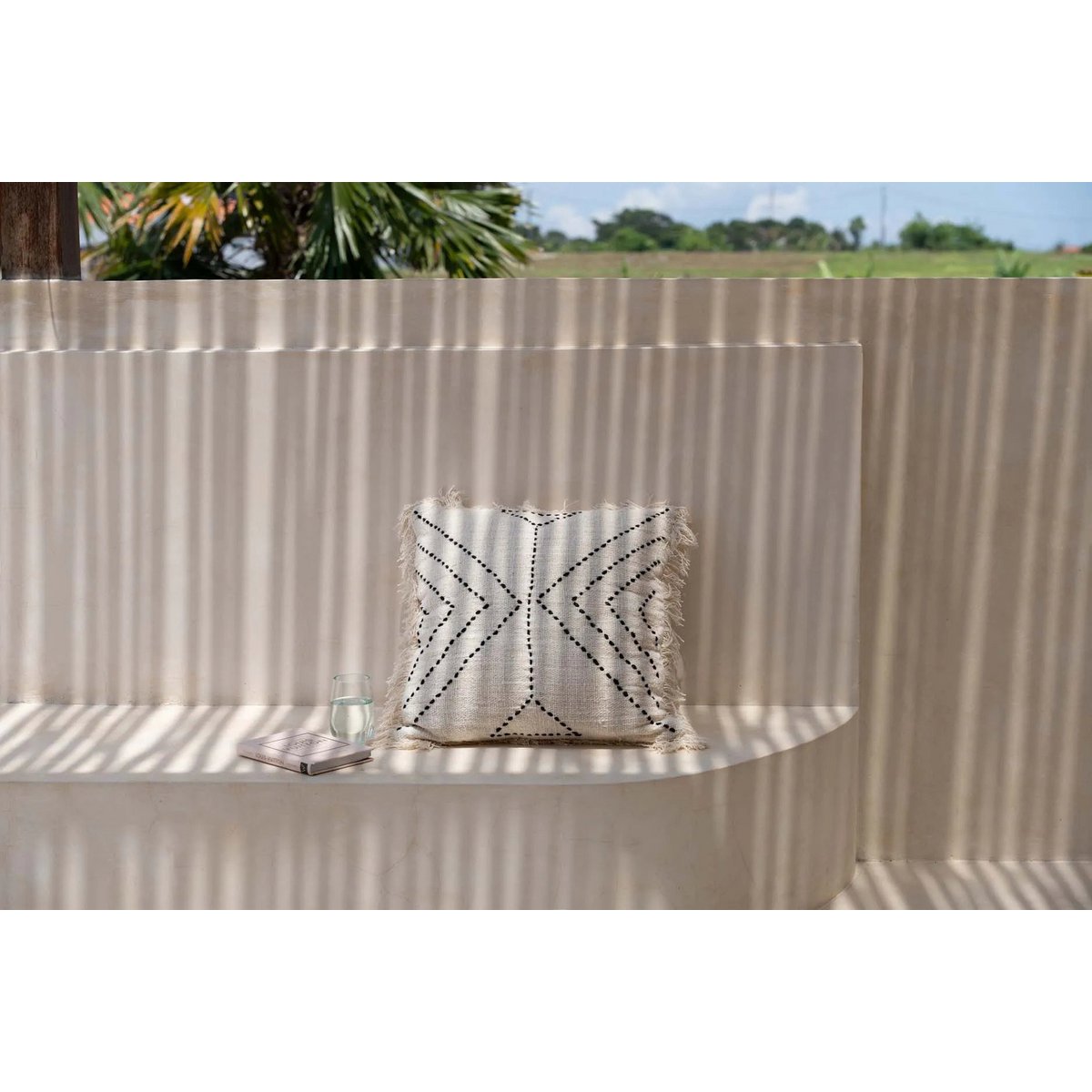 Raffia kussenhoes Tribal natuurlijk zwart