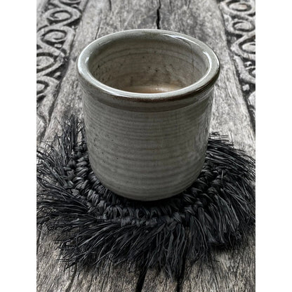 Raffia onderzetter Fringe zwart