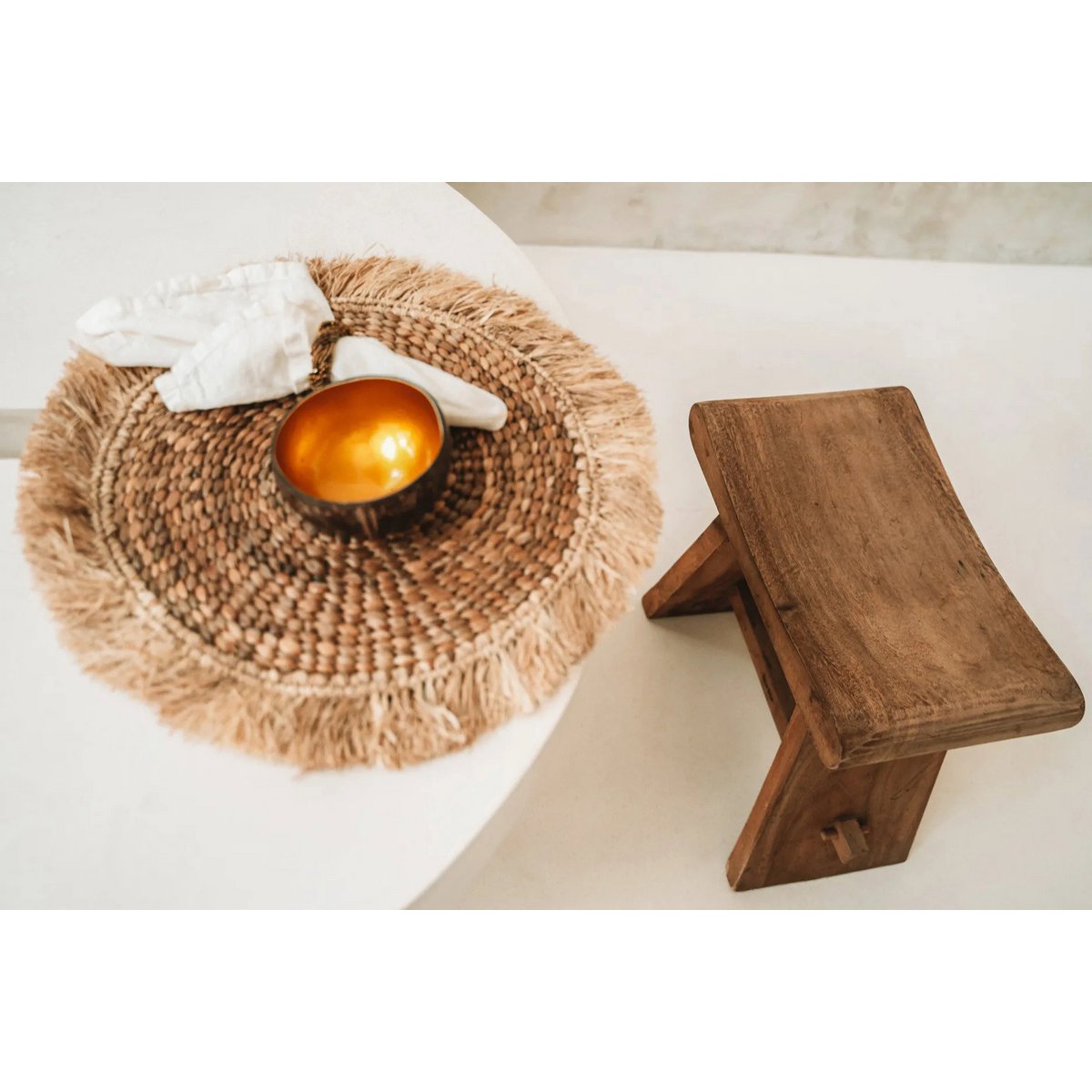 Natuurlijke kokoskom The coco food bowl goudkleurig