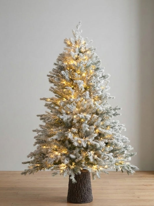 Kerstboom Besneeuwd - 600 Led Houten Basis Kunst Donkergroen